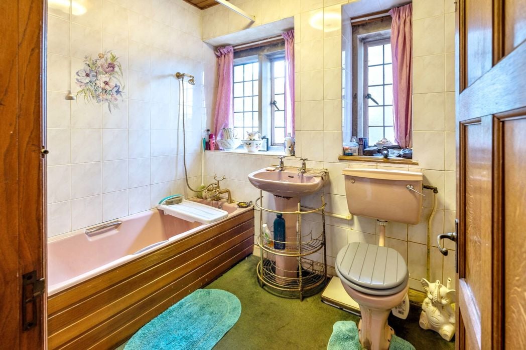 Property image 29 of 42
