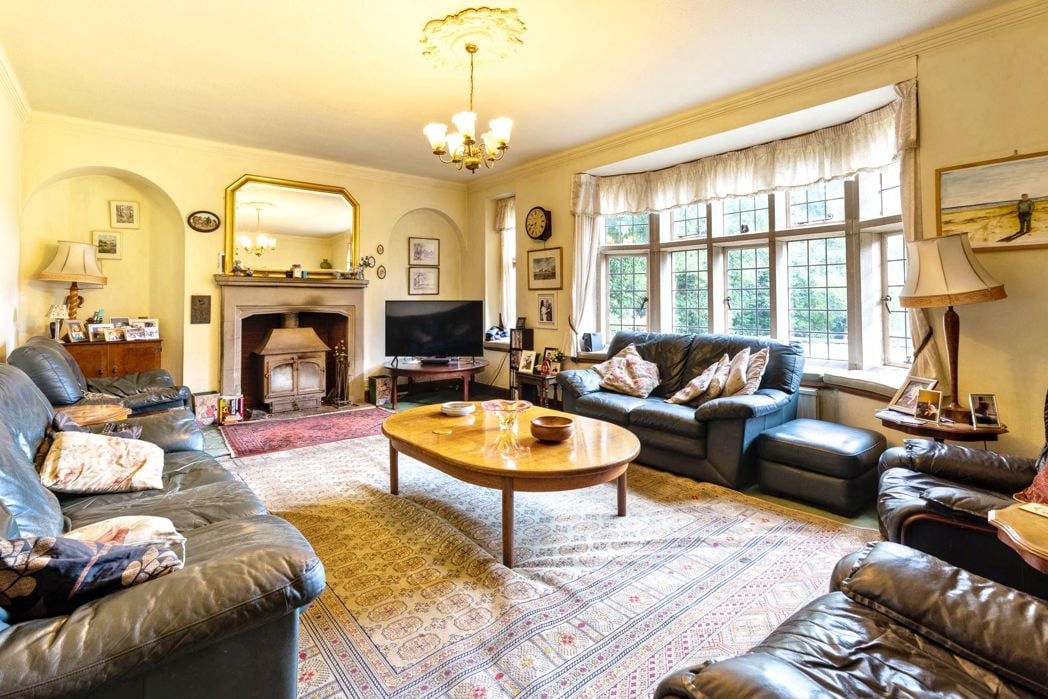 Property image 6 of 42