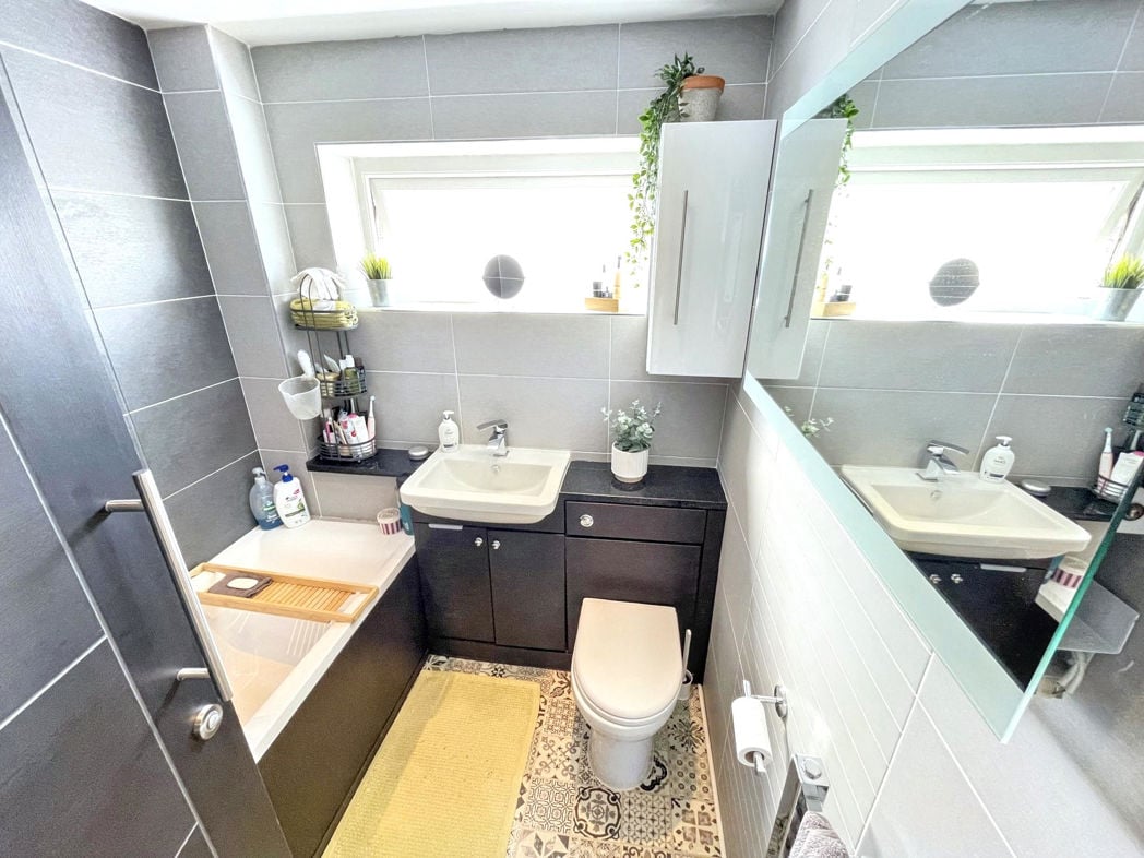 Property image 13 of 15