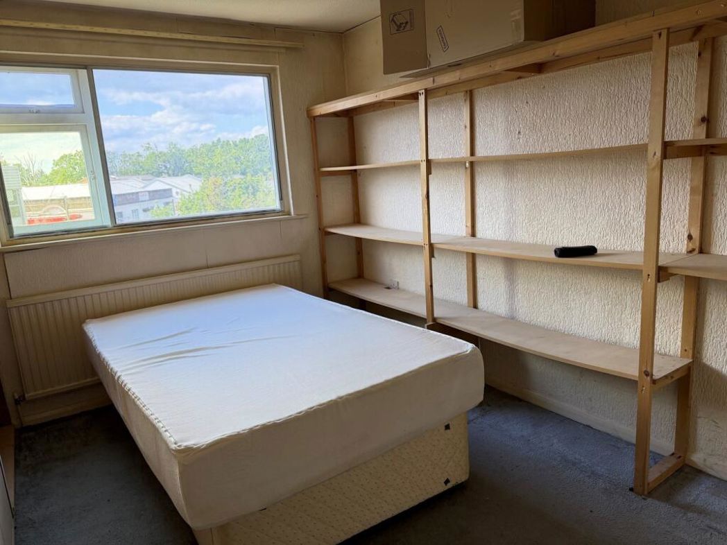 Property image 5 of 6