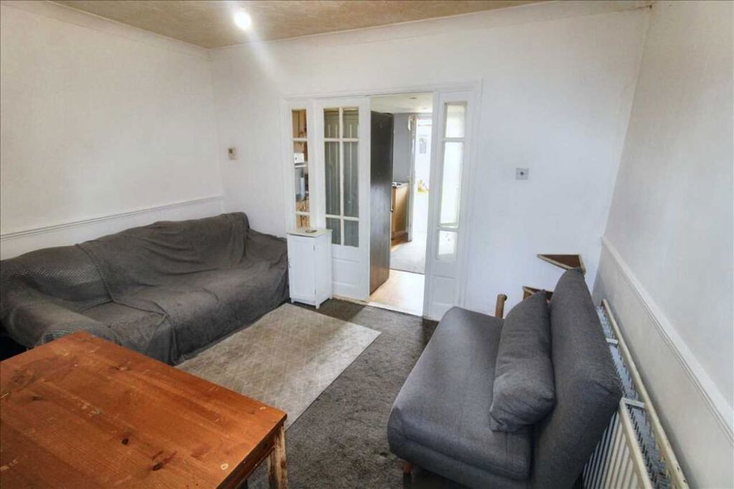 Property image 3 of 16