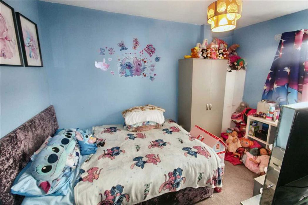 Property image 12 of 16