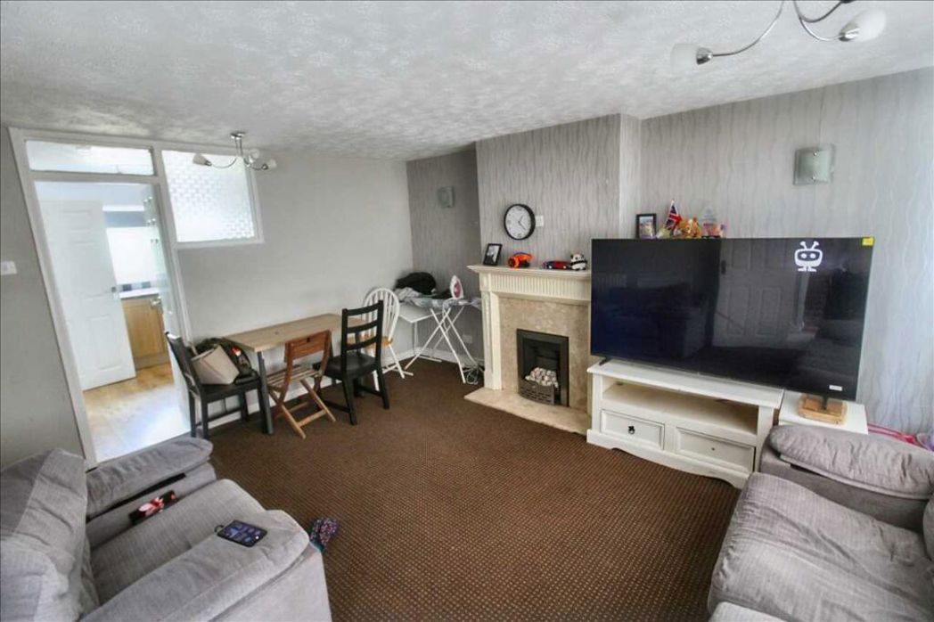 Property image 3 of 11