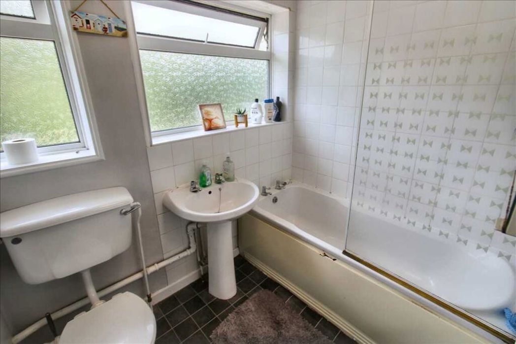Property image 7 of 11