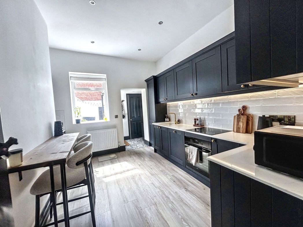 Property image 3 of 12