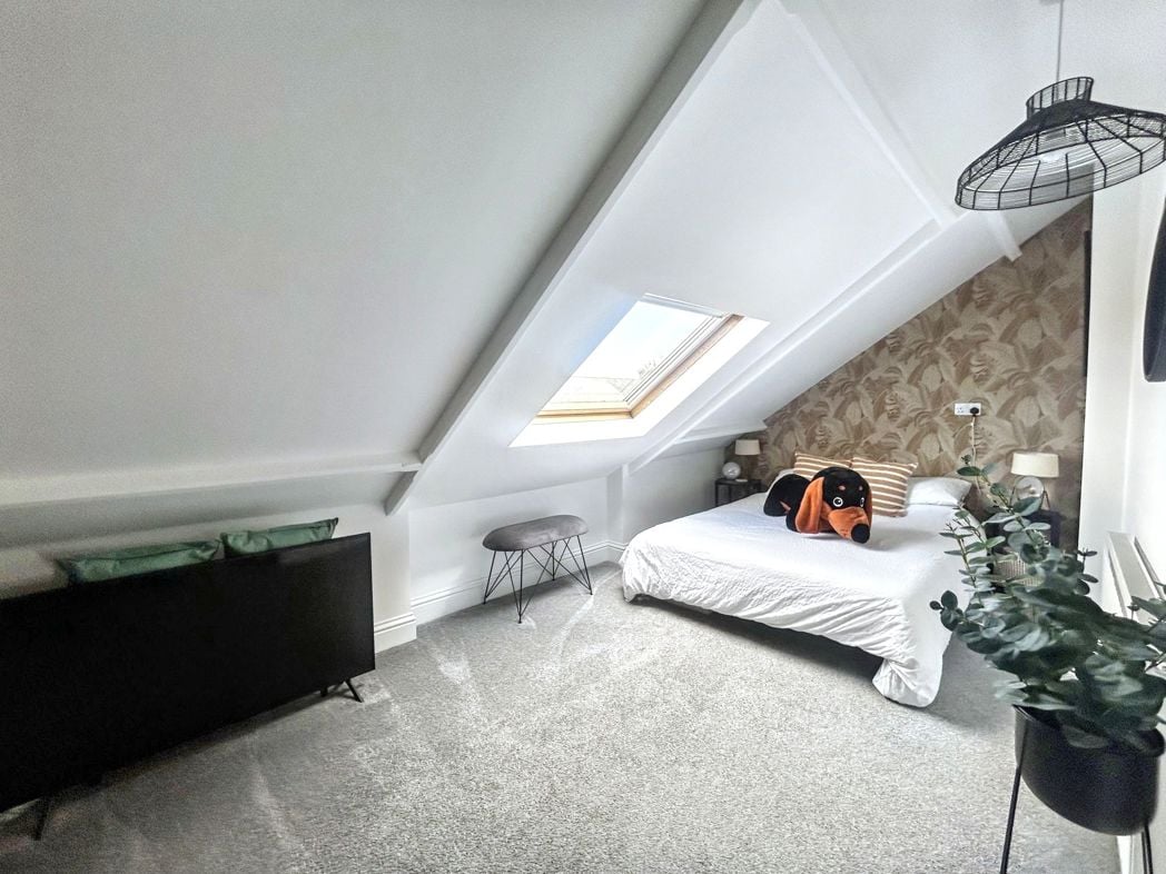 Property image 10 of 12