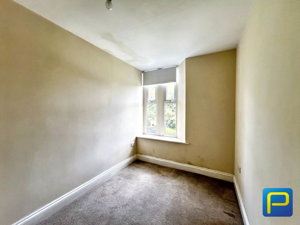 Property image 6 of 9
