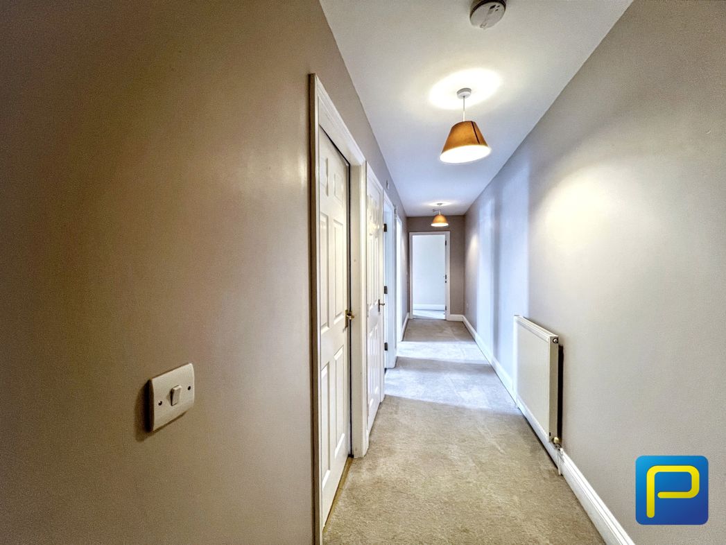 Property image 7 of 9
