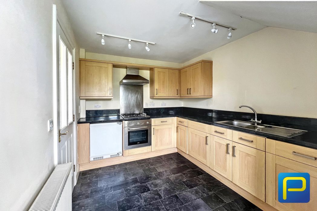 Property image 2 of 16