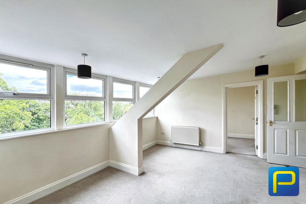 Property image 3 of 16