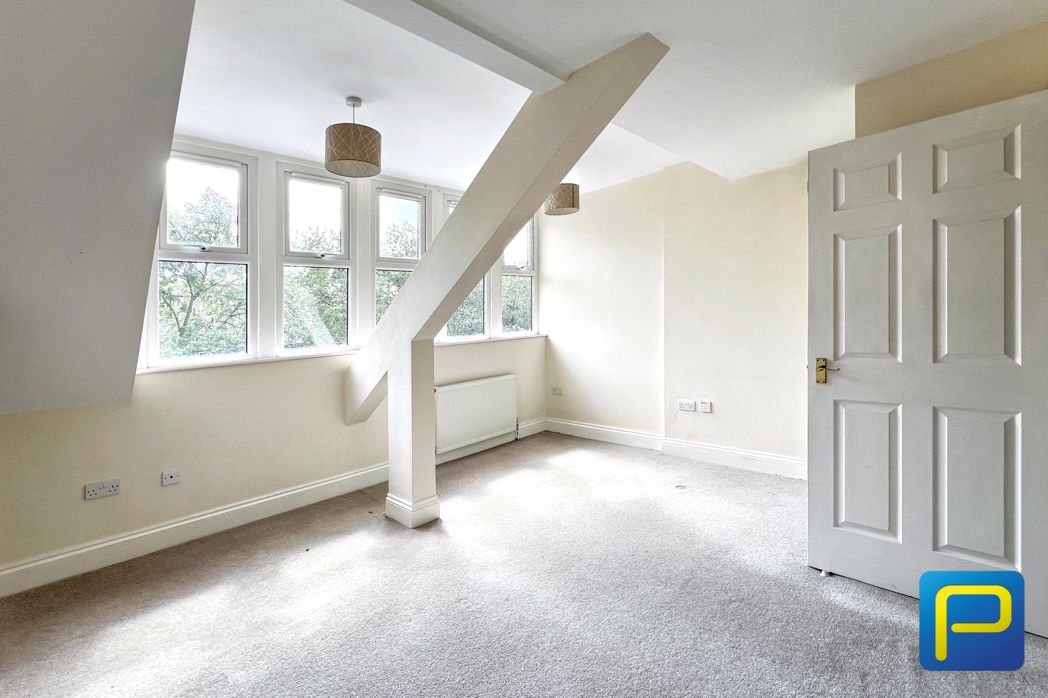 Property image 8 of 16