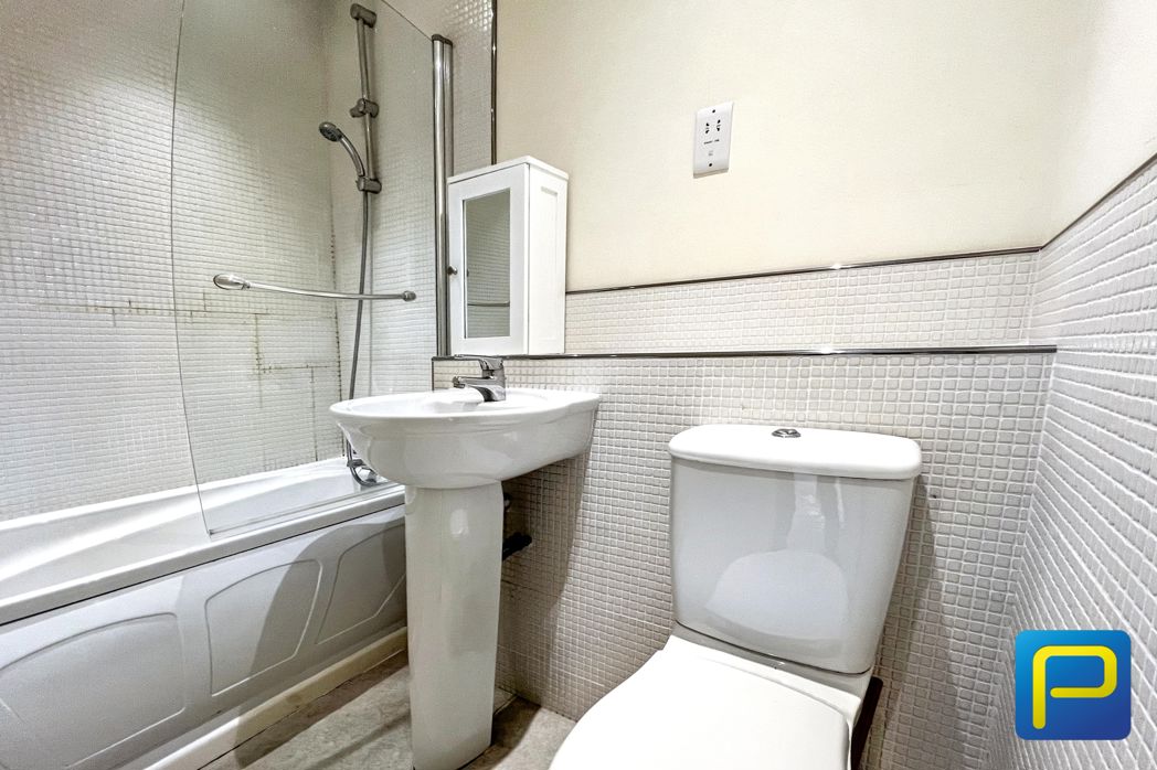 Property image 10 of 16