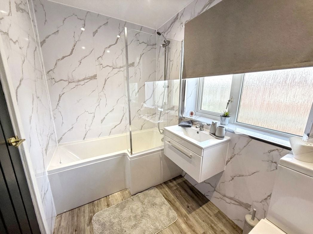 Property image 16 of 21