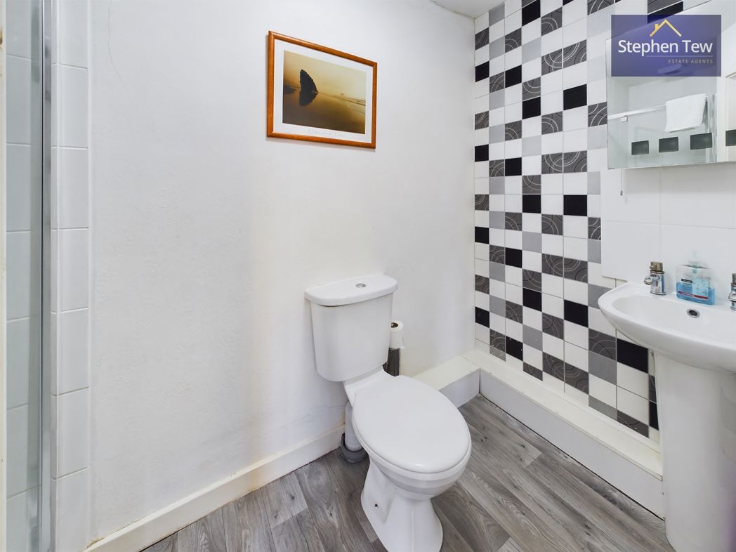 Property image 8 of 21