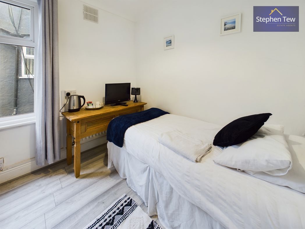 Property image 16 of 21