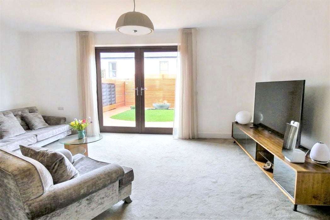 Property image 3 of 11