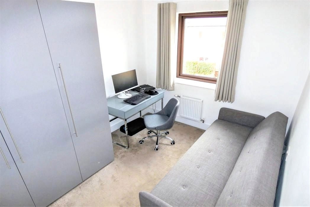 Property image 10 of 11