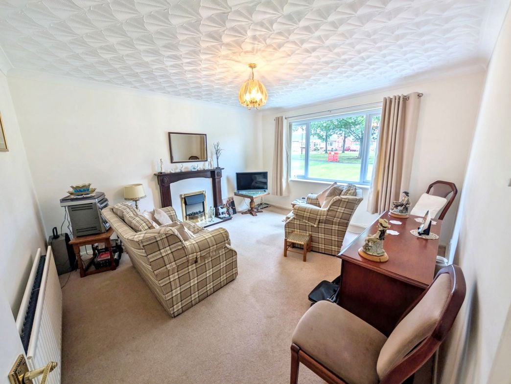 Property image 4 of 8