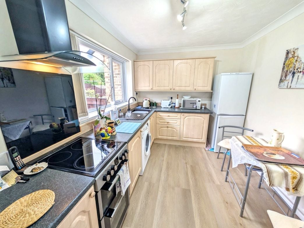Property image 2 of 8
