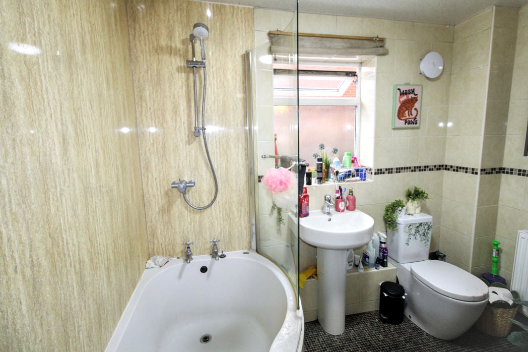 Property image 6 of 7
