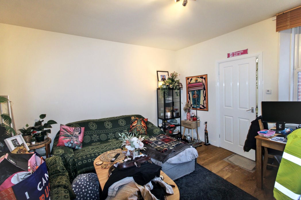 Property image 2 of 7
