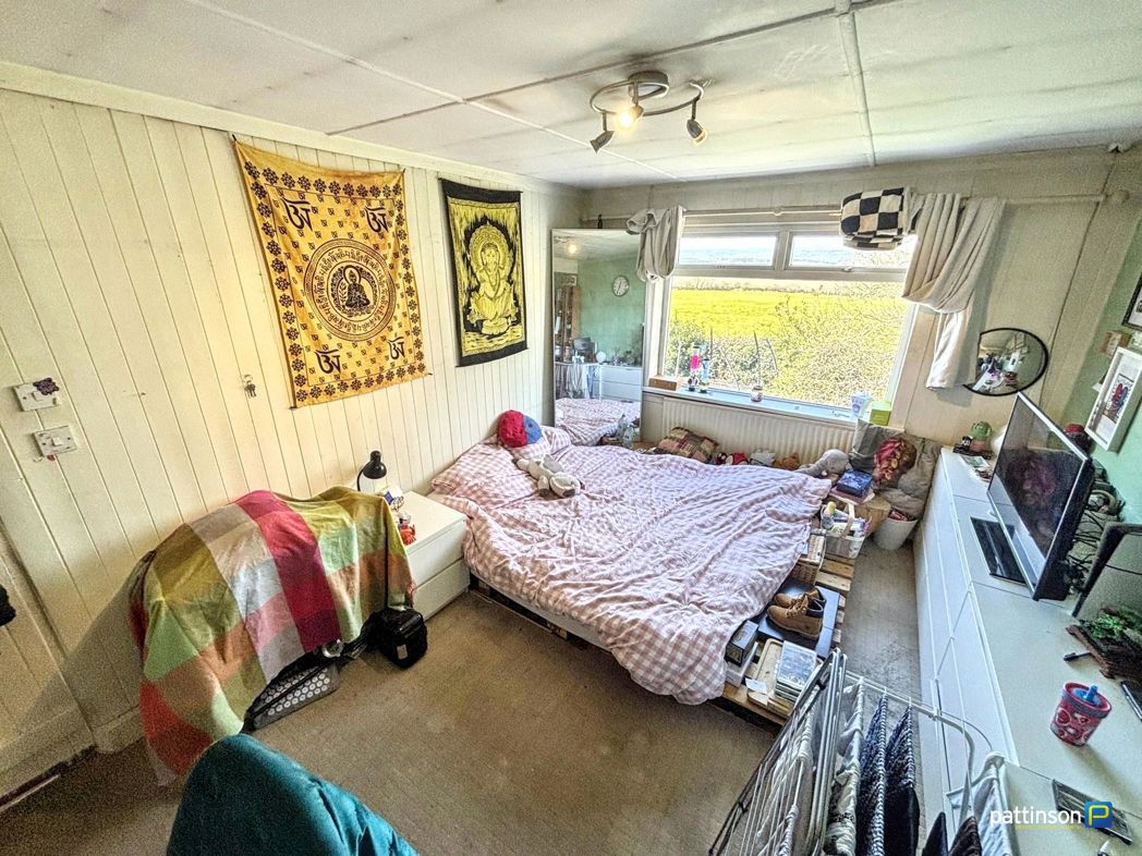 Property image 15 of 27