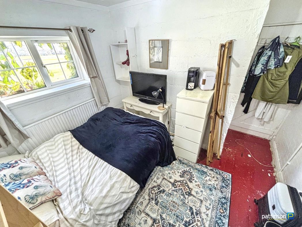 Property image 17 of 27