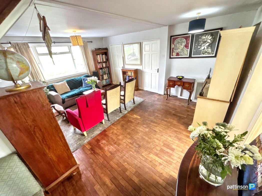 Property image 4 of 27