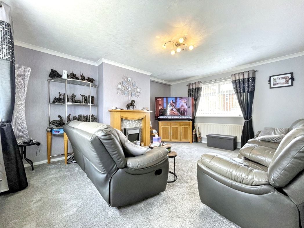 Property image 3 of 19