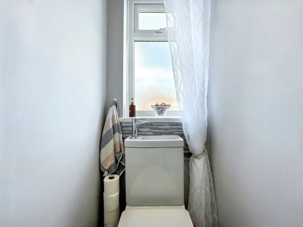 Property image 10 of 19