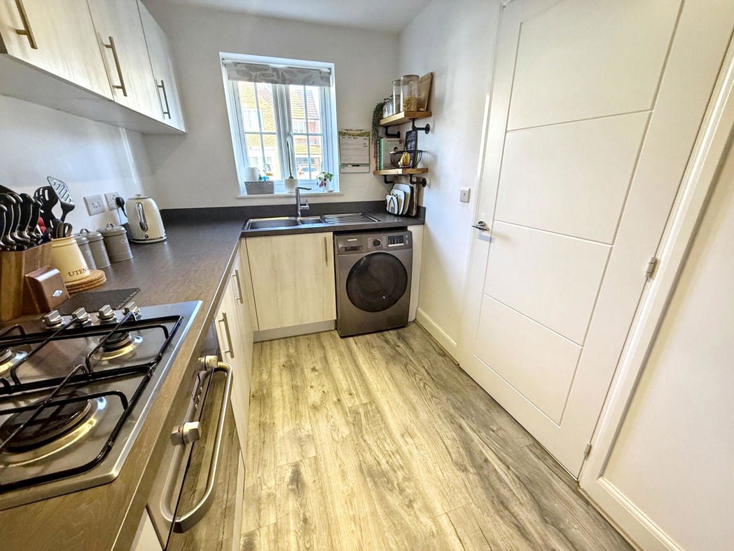 Property image 5 of 16