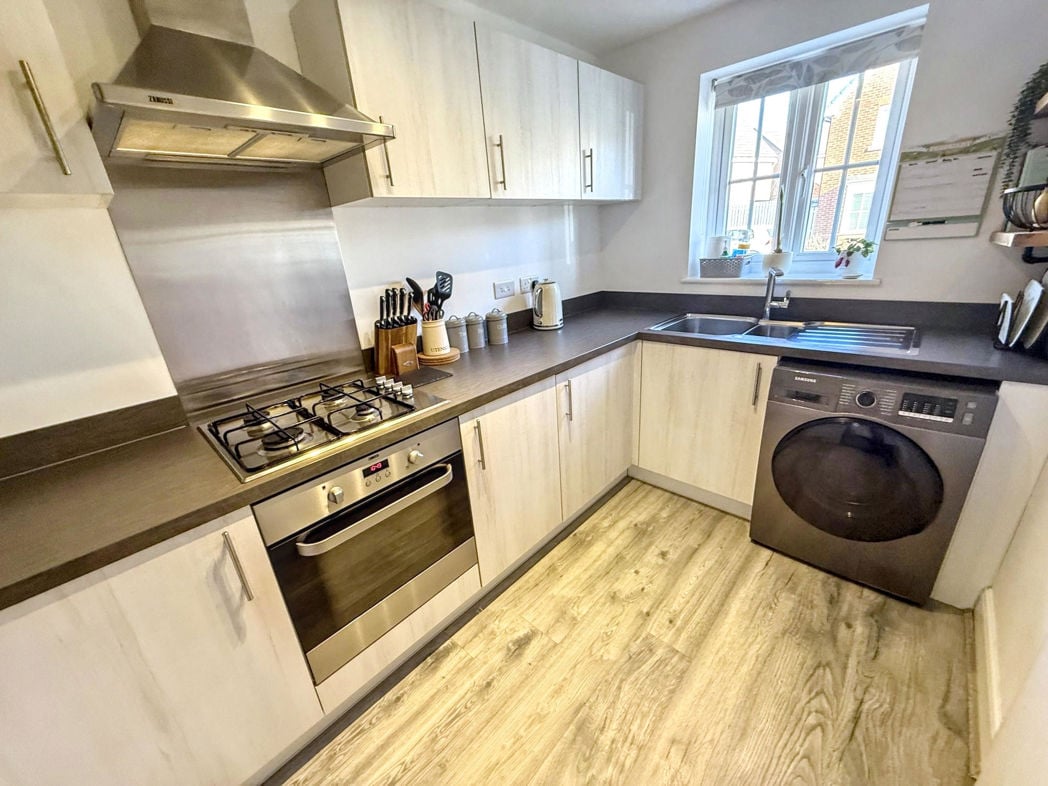 Property image 3 of 16