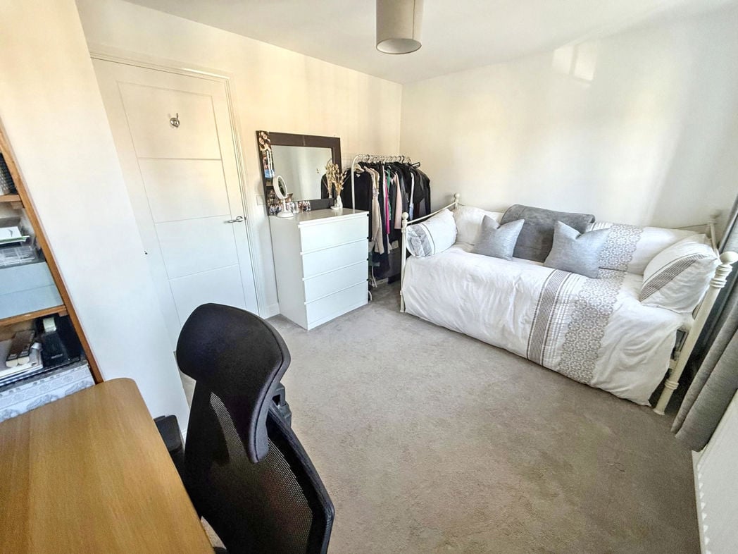 Property image 14 of 16