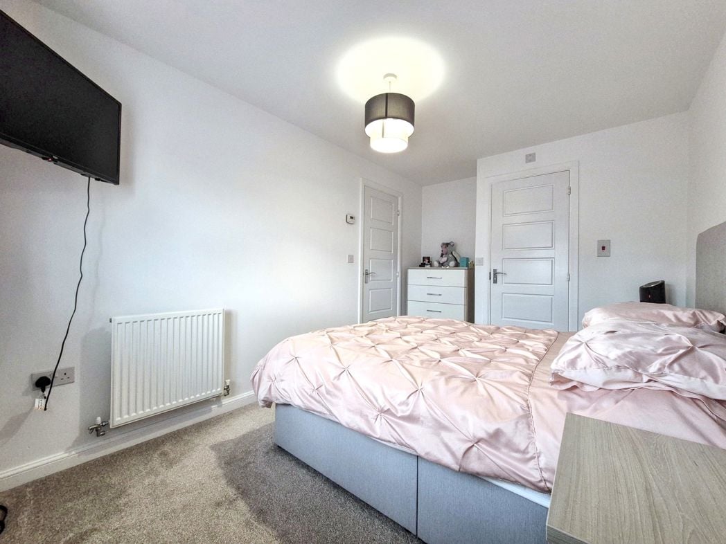 Property image 15 of 29