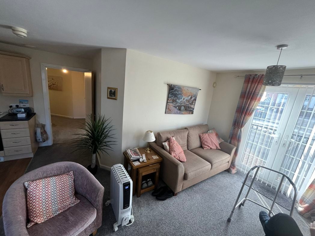 Property image 1 of 8