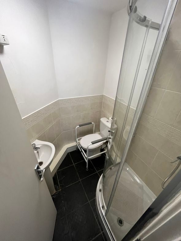 Property image 6 of 8