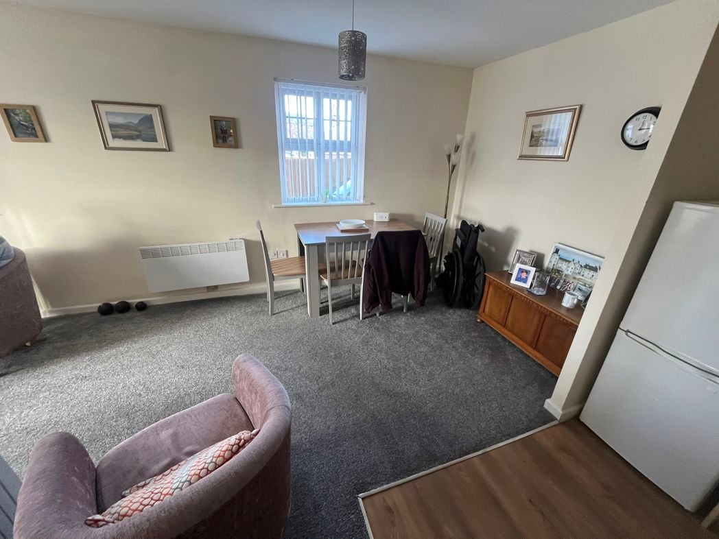 Property image 3 of 8