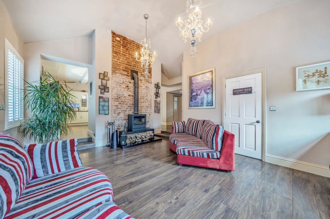 Property image 3 of 22