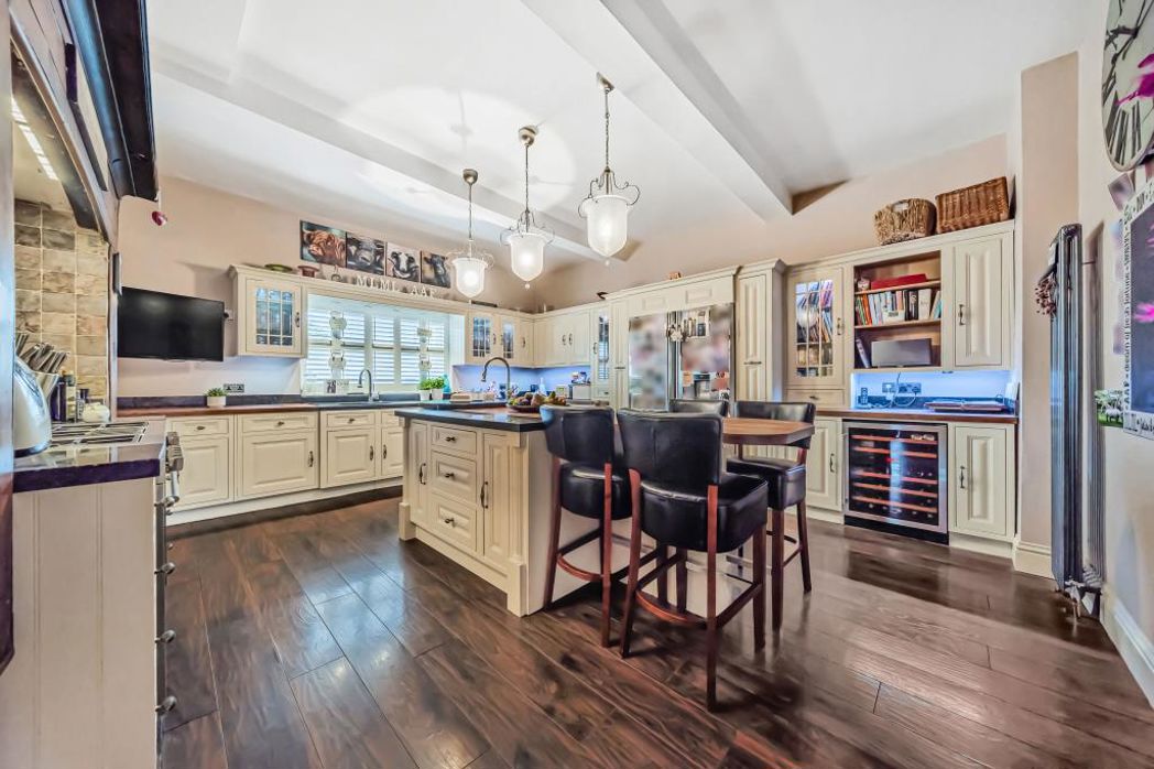 Property image 4 of 22