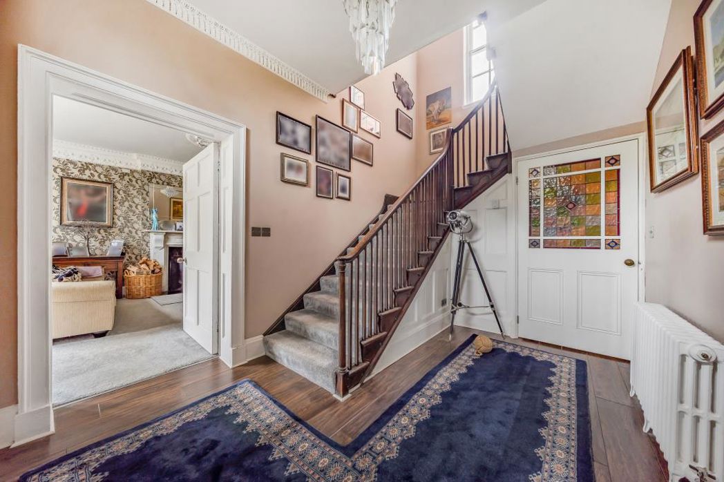 Property image 8 of 22