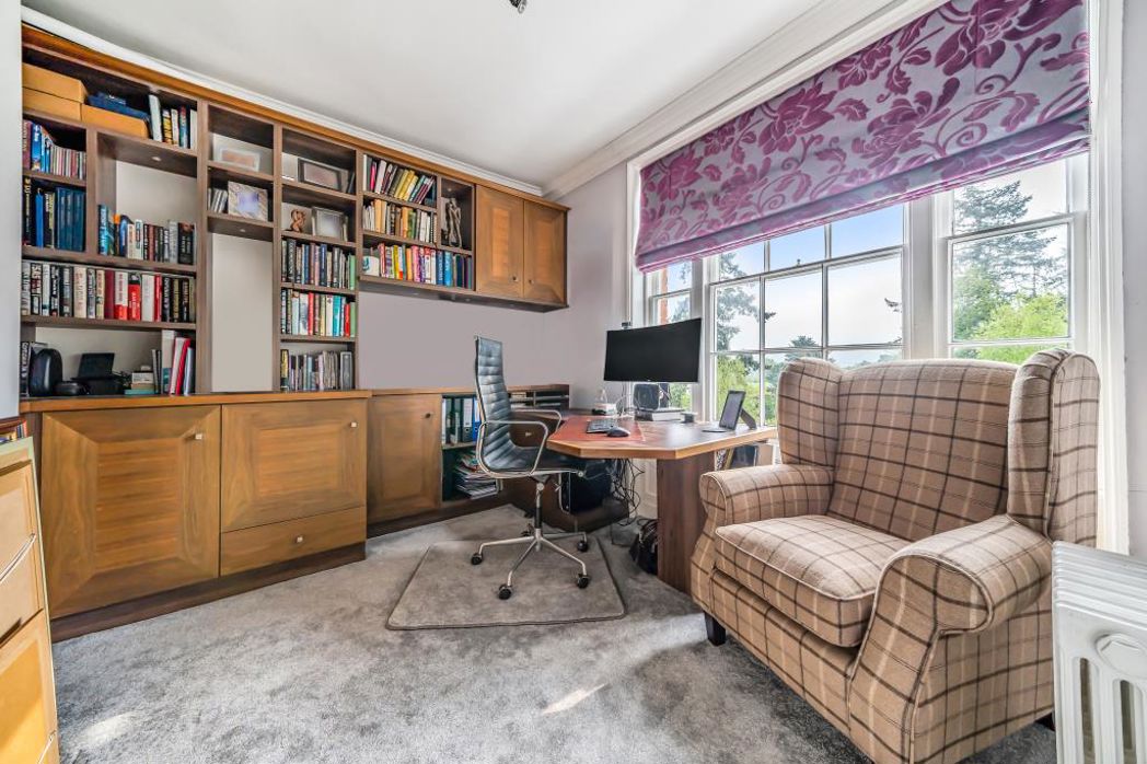 Property image 9 of 22