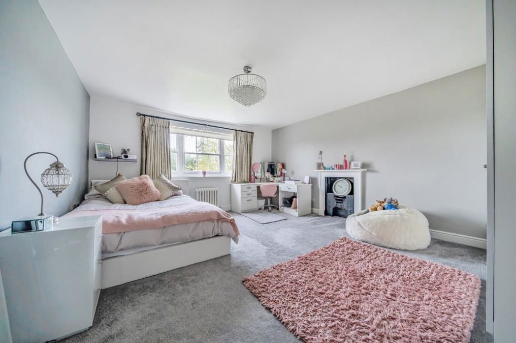 Property image 15 of 22
