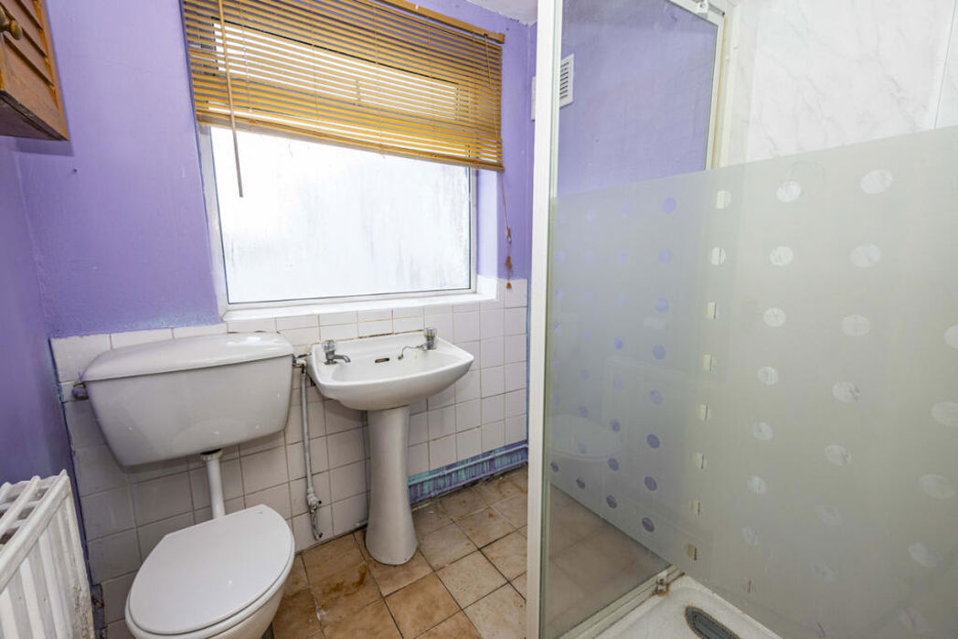 Property image 10 of 16