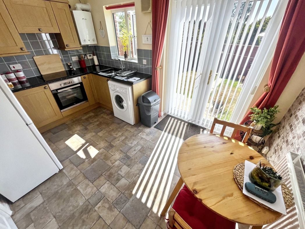 Property image 4 of 14