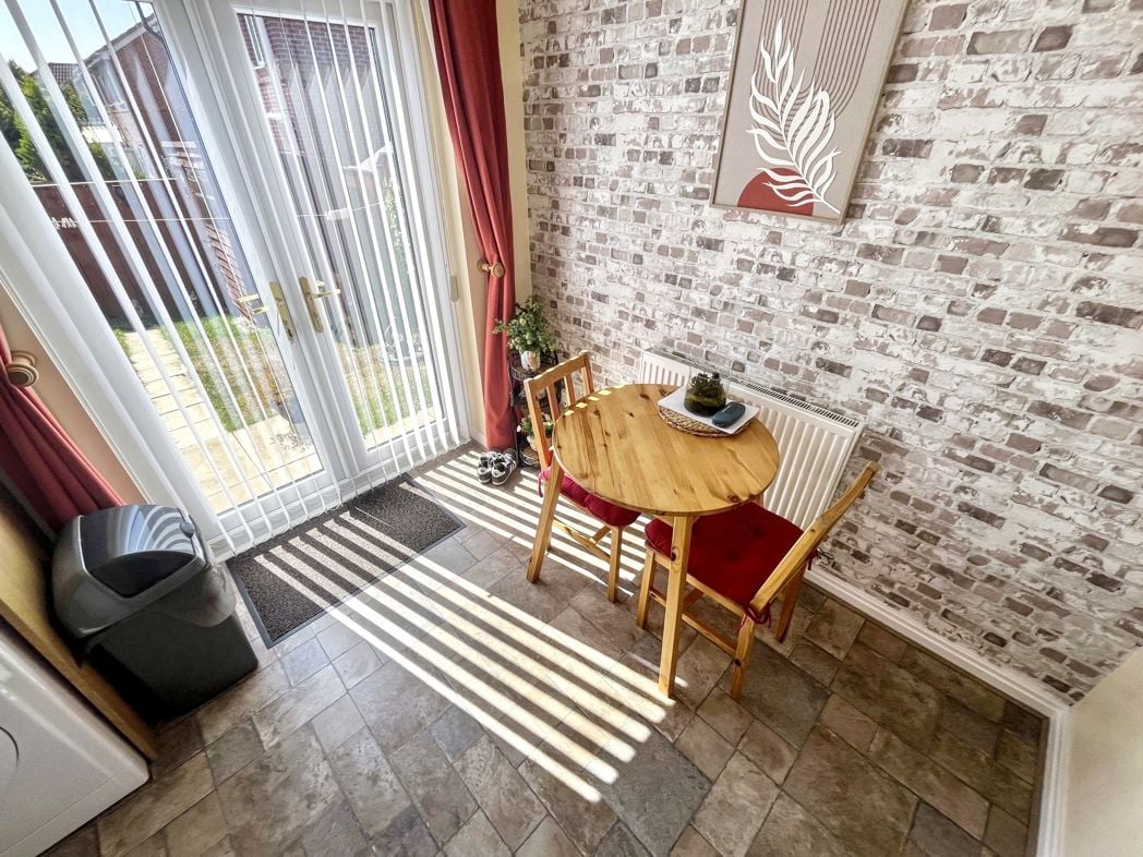Property image 10 of 14