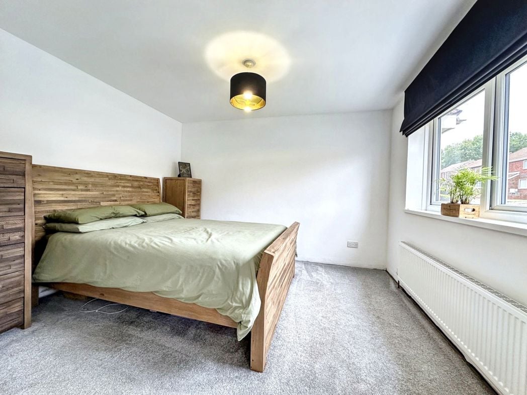 Property image 11 of 19