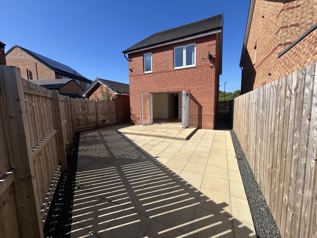 Property image 10 of 11