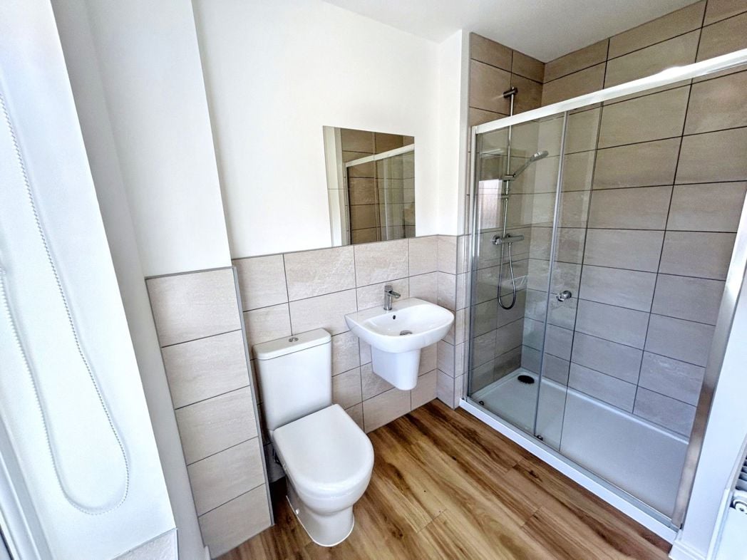 Property image 7 of 11