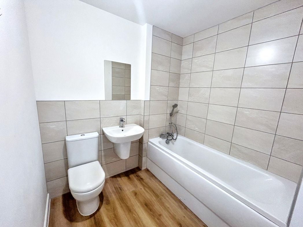 Property image 9 of 11