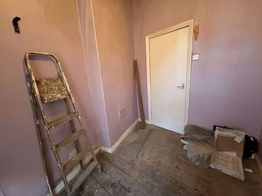 Property image 8 of 11